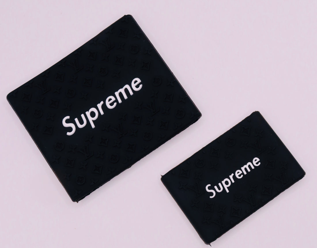 Black Supreme Grips